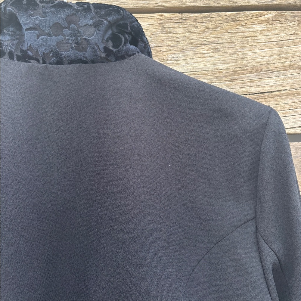 Cartise international black cropped bolero - Picture 8 of 9